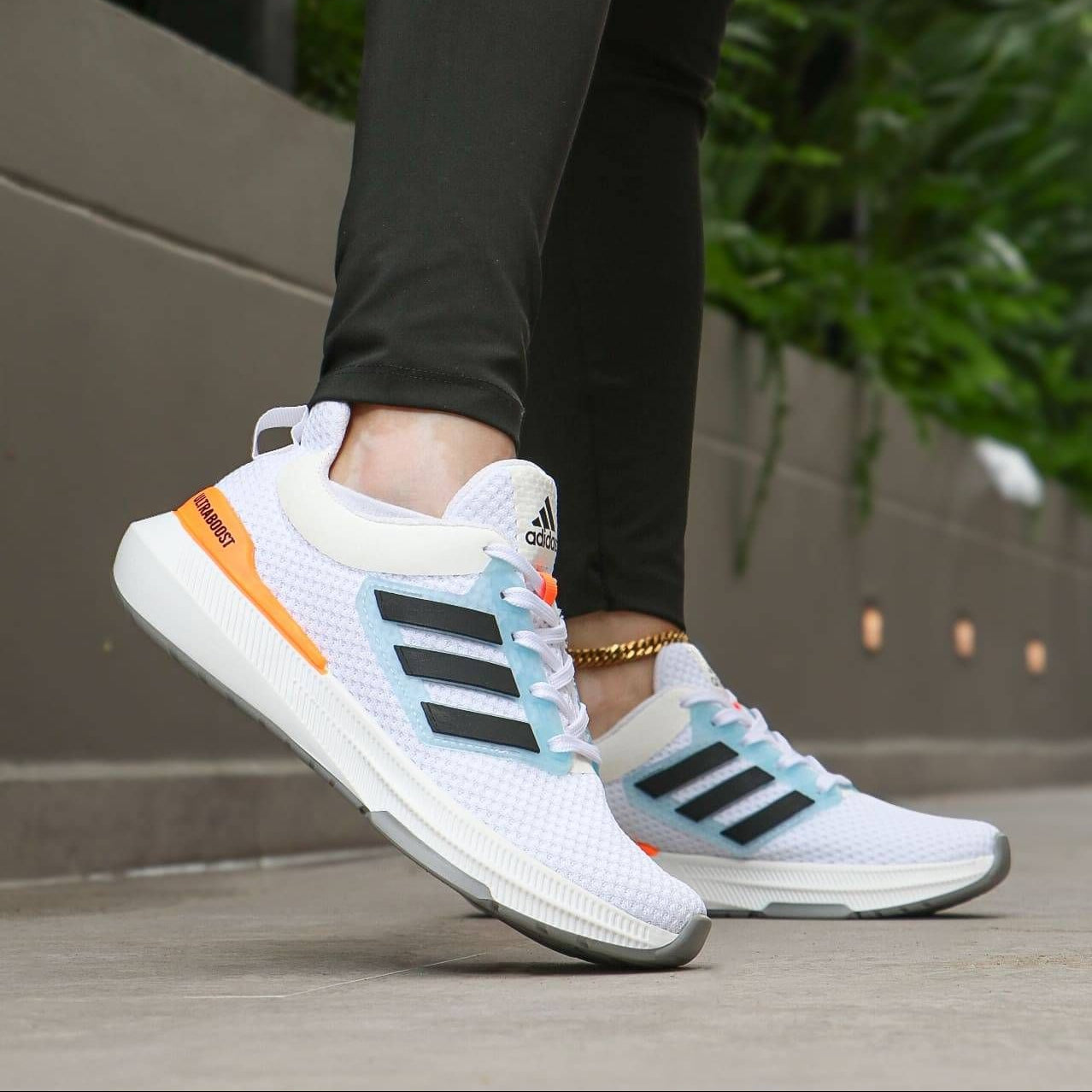 Tenis Ultraboost + E-book Running