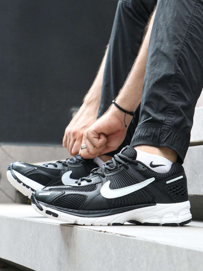 NUEVOS: Tenis Vomero ZOOM 5